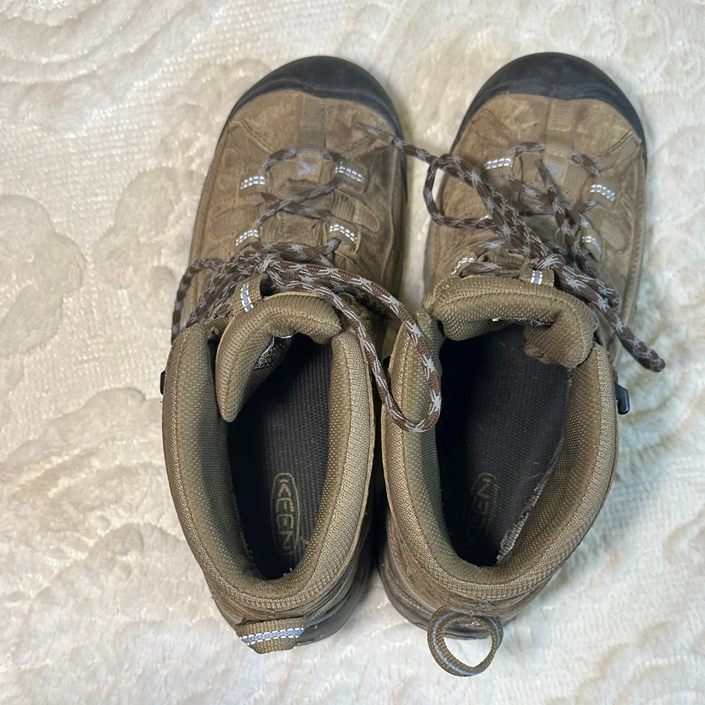 Keen Targhee ll Brown weatherproof Work/Hiking/snow boots